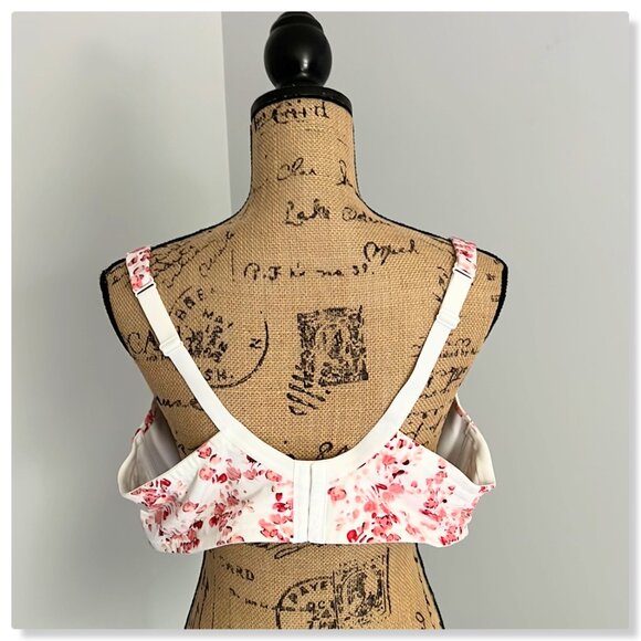 Cacique Simply Wire Free Plunge Sz 44C NEW - Picture 7 of 11